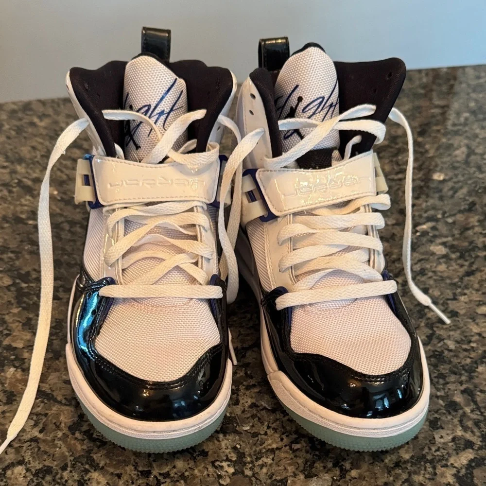 Jordan Men’s Black and White High-Top flight 45 Sneakers 8